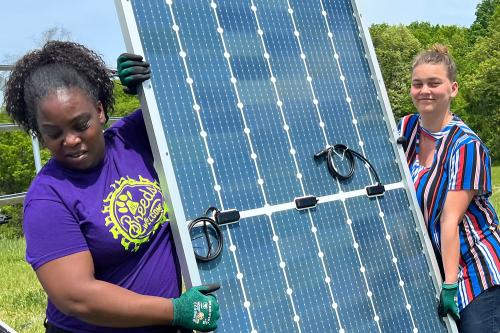 In addition to classroom work, participants worked an active Solar Holler installation (Credit: Coalfield Development)