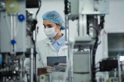 High-tech worker in lab